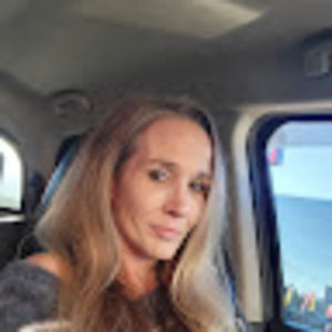 Meet your Posher, Vicky